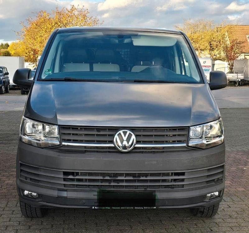 Gebraucht VW Transporter 150 PS (110 kW) 2016 Grau Van