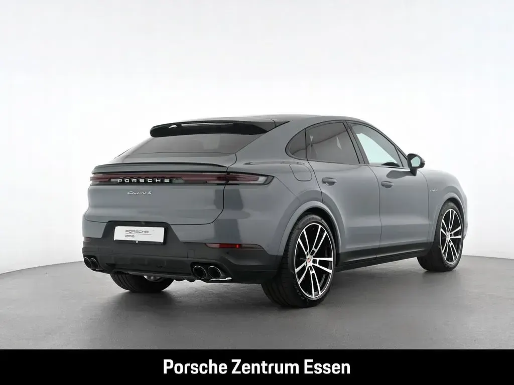 Gebraucht Porsche Cayenne S E-Hybrid Coupe 519 PS (381 kW) 2025 Grau SUV