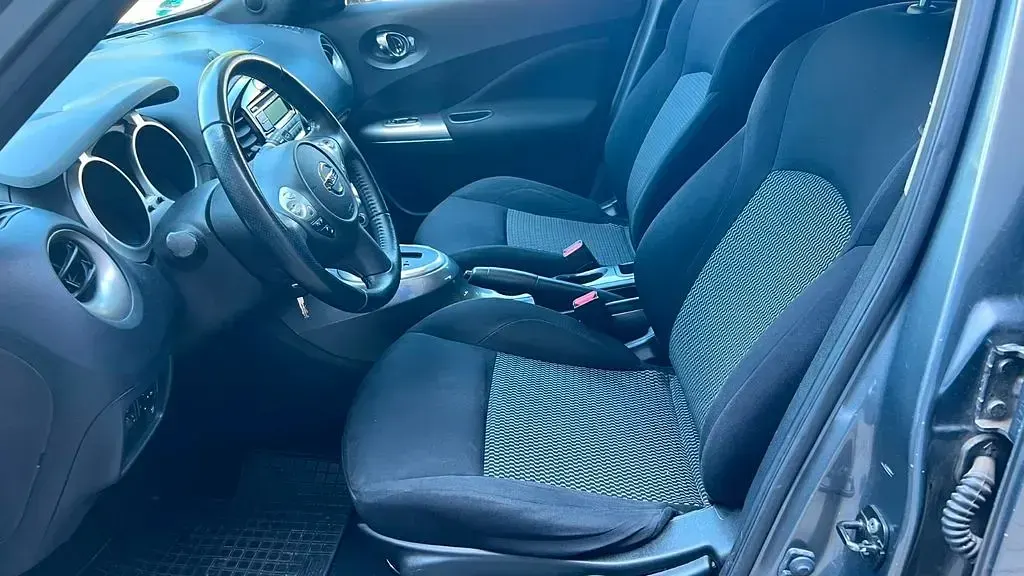 Gebraucht Nissan Juke Acenta 117 PS (86 kW) 2015 Grau SUV
