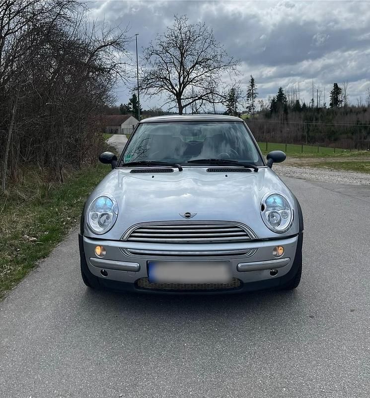 Second-hand Mini Cooper 116 CP (85 kW) 2002 Argintiu Hatchback
