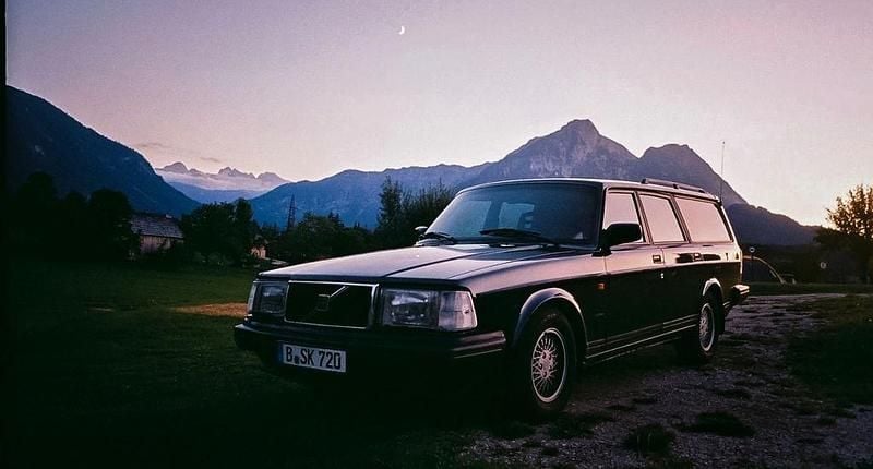 Grün Gebraucht 1992 Volvo 245 Kombi | 5.490 € - Bild 1/4