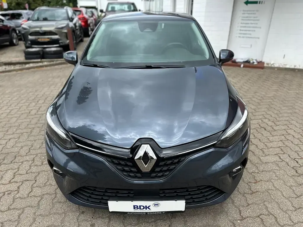 Gebraucht Renault Clio V Business 67 PS (49 kW) 2022 Grau Limousine