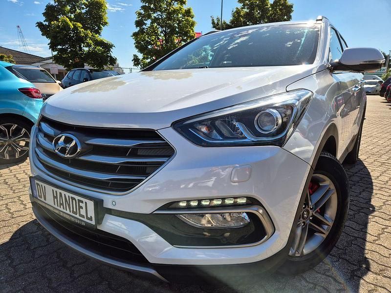 Weiß Gebraucht 2015 Hyundai Santa Fe Style SUV | 21.400 € (Etwas zu teuer) - Bild 1/4