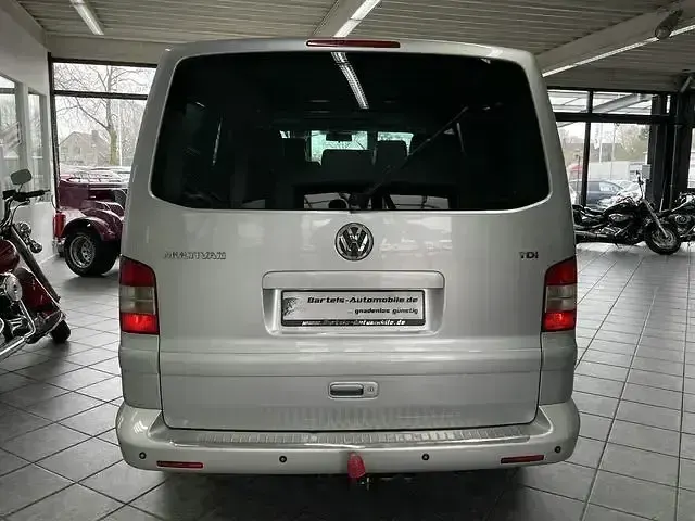 Gebraucht VW Multivan Comfortline 131 PS (96 kW) 2004 Andere Van / Kleinbus