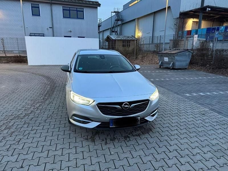 Gebraucht Opel Insignia Edition 170 PS (125 kW) 2018 Silber Kombi