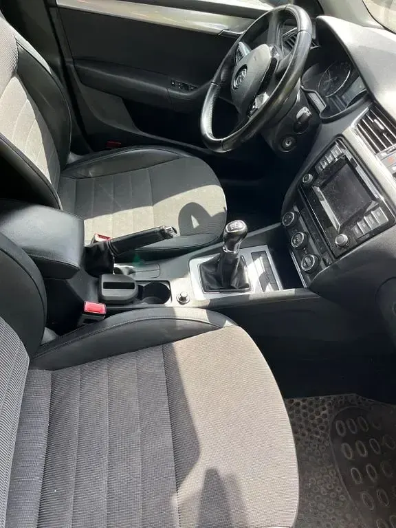 Gebraucht Skoda Octavia 150 PS (110 kW) 2013 Schwarz Limousine