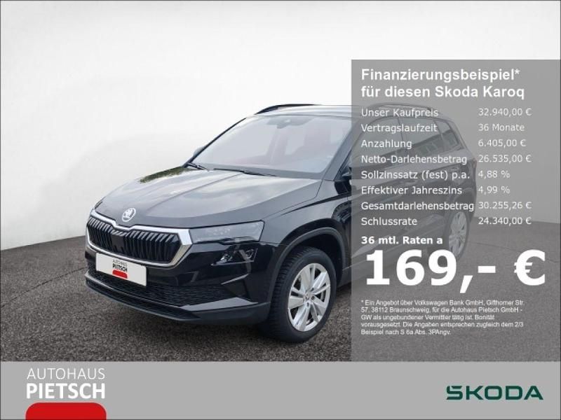 Black magic perleffekt Gebraucht 2024 Skoda Karoq Selection SUV | 32.940 € (Etwas zu teuer) - Bild 1/4