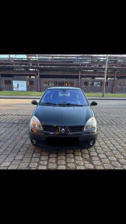 Gebraucht Renault Clio II Campus 98 PS (72 kW) 2004 Schwarz Kleinwagen
