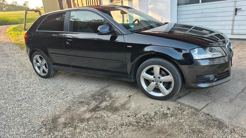 Schwarz Gebraucht 2009 Audi A3 Limousine | 2.350 € (Superpreis) - Bild 1/4