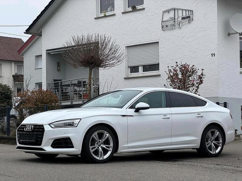 Gebraucht Audi A5 Design 150 PS (110 kW) 2017 Weiß Limousine