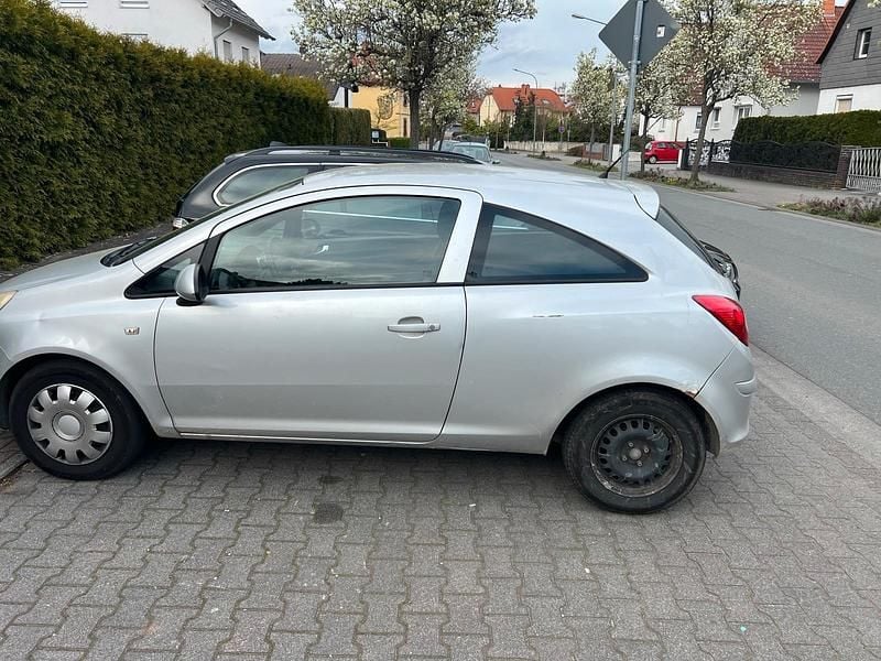 Second-hand Opel Corsa 80 CP (58 kW) 2008 Argintiu Hatchback