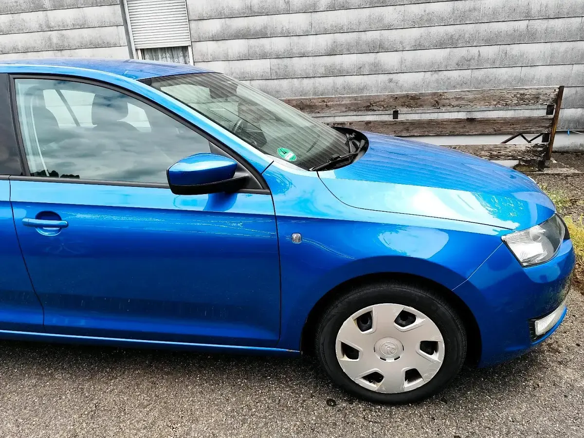 Gebraucht Skoda Rapid 90 PS (66 kW) 2015 Blau Kleinwagen