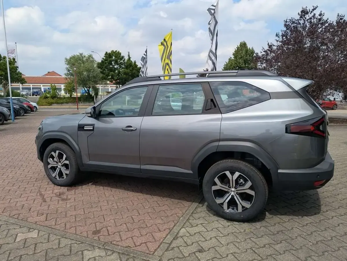 Neu Dacia Bigster Expression 140 PS (102 kW) 2026 Dolomitgrau metallic SUV