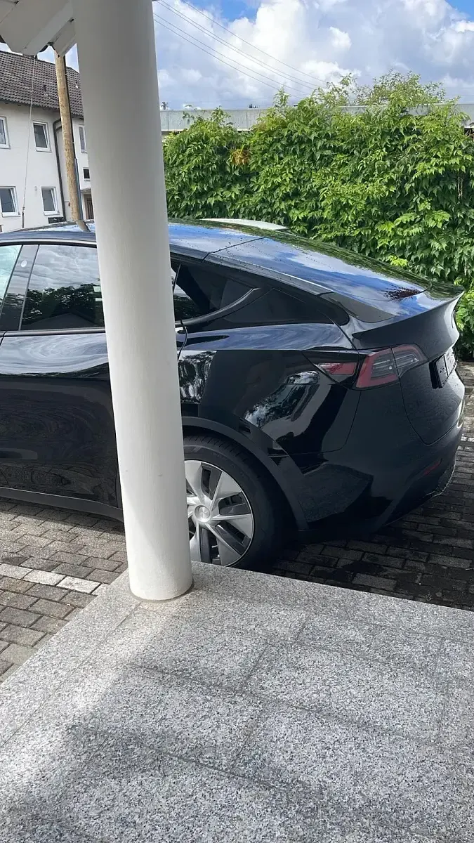 Gebraucht Tesla Model Y 205 kW (280 PS) 2023 Schwarz SUV