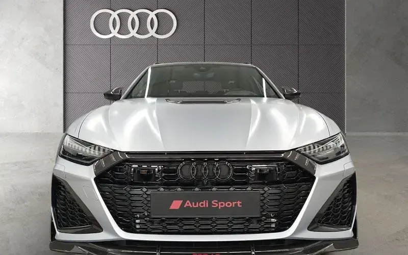 Neu Audi RS6 600 PS (441 kW) 2026 Silber Kombi