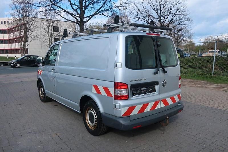 Second-hand VW Transporter 140 CP (102 kW) 2010 Argintiu Van