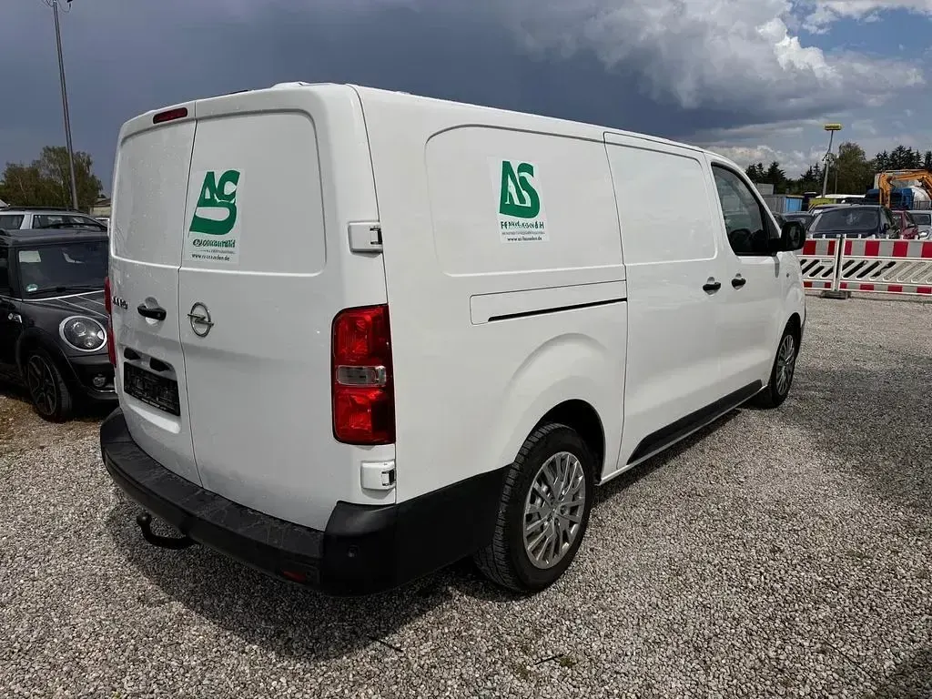 Gebraucht Opel Vivaro-e Combi Edition 150 PS (110 kW) 2021 Weiß Van / Kleinbus