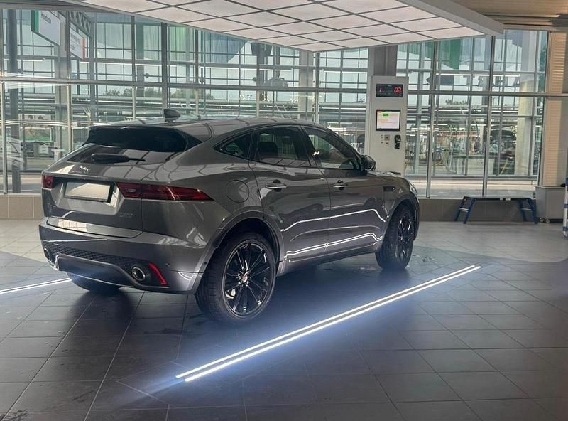Grau Gebraucht 2020 Jaguar E-Pace Chequered Flag SUV | 22.500 € (Etwas zu teuer) - Bild 1/4