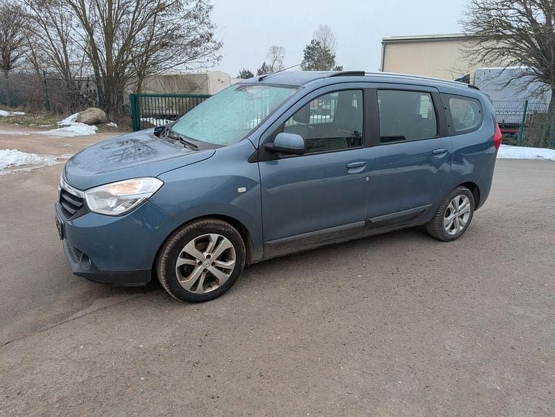 Blau Gebraucht 2014 Dacia Lodgy Van / Kleinbus | 5.300 € (Guter Preis) - Bild 1/4