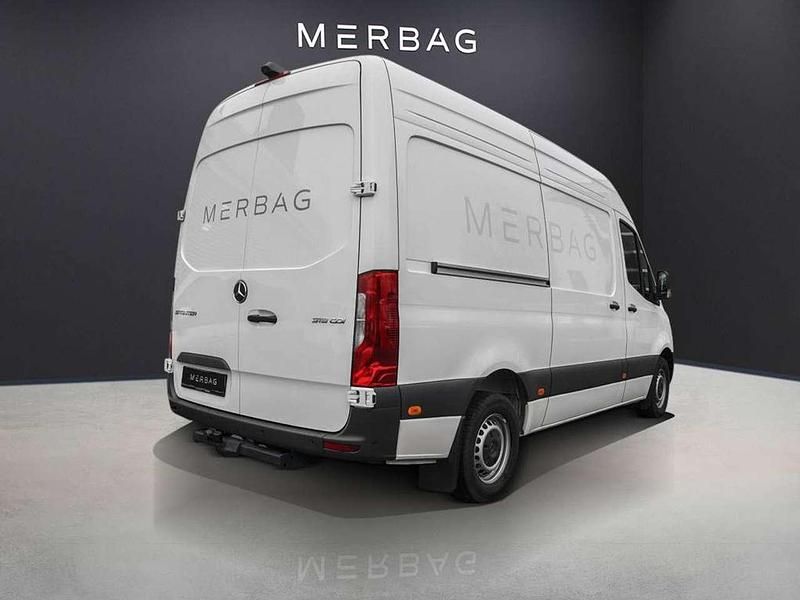 Gebraucht Mercedes Sprinter 190 PS (139 kW) 2025 Arktisweiß Van