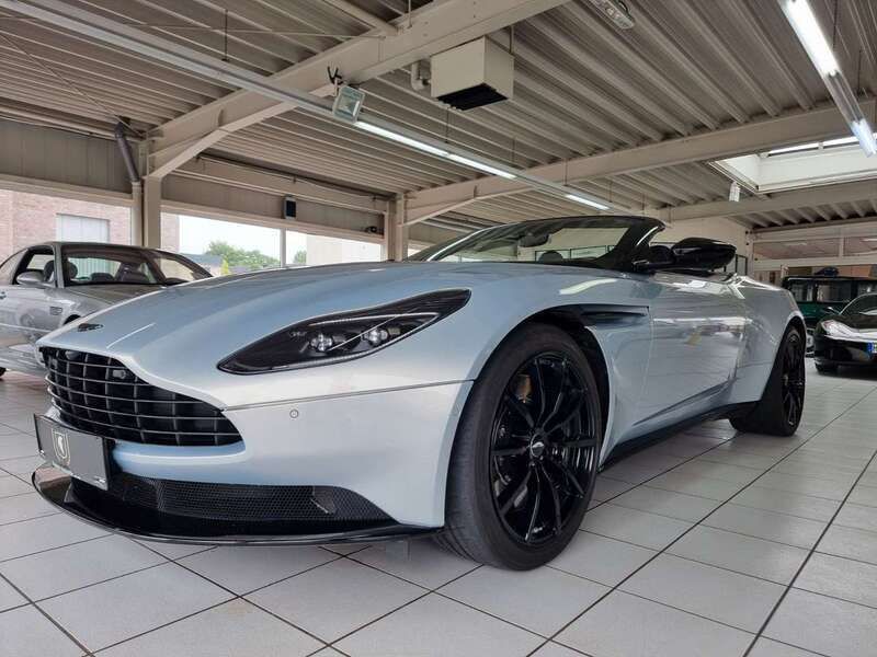 Lightning silver Gebraucht 2022 Aston Martin DB11 Cabrio | 169.000 € (Etwas zu teuer) - Bild 1/1