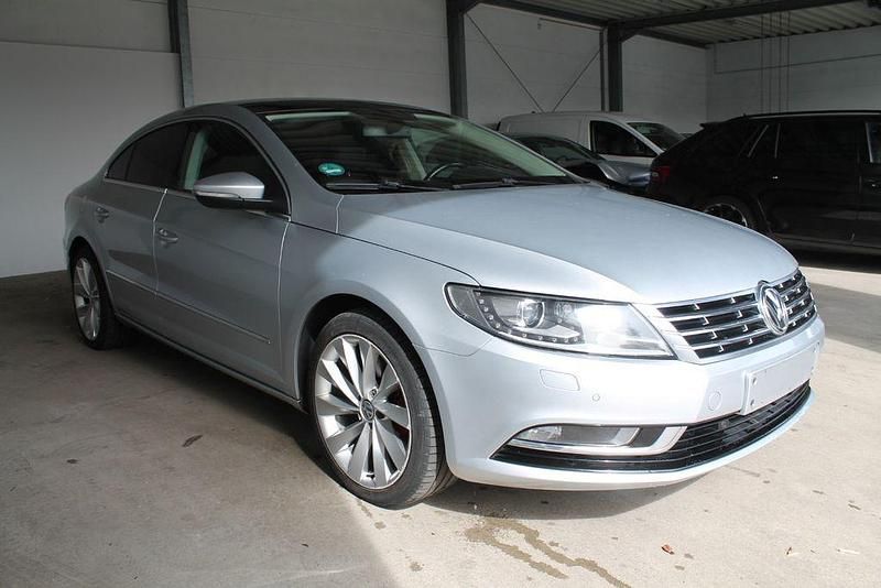 Second-hand VW Passat 184 CP (135 kW) 2018 Argintiu Berlinǎ