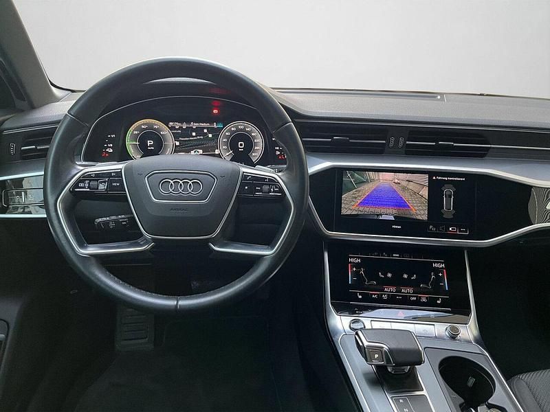 Gebraucht Audi A6 Ambiente 299 PS (219 kW) 2022 Brillantschwarz Kombi
