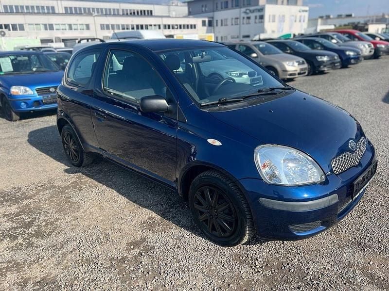 Gebraucht Toyota Yaris 65 PS (47 kW) 2003 Blau Kleinwagen