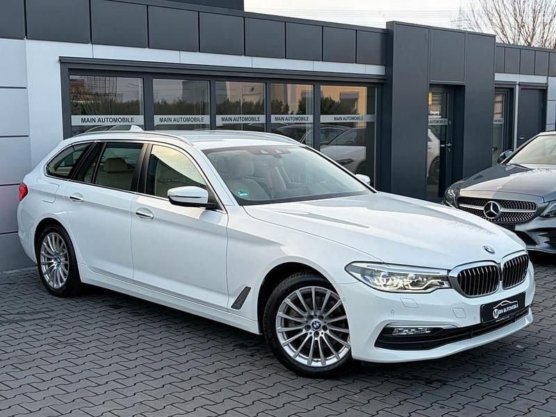 Weiß Gebraucht 2018 BMW 520 Sport Line Kombi | 23.890 € (Fairer Preis) - Bild 1/4