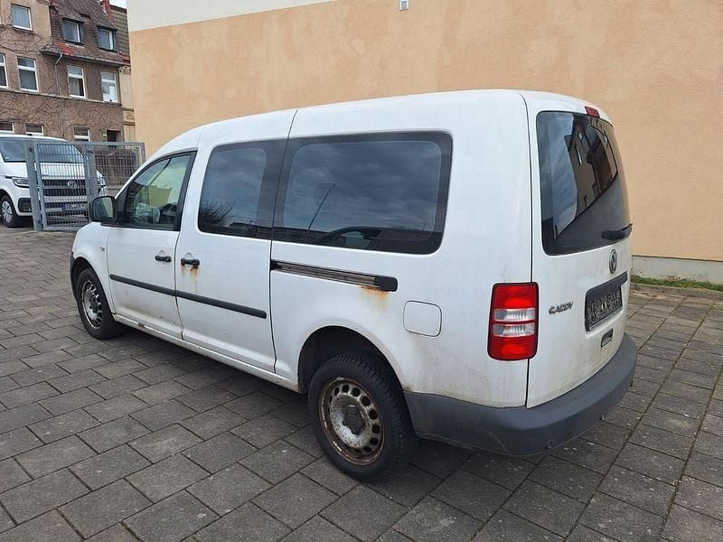 Gebraucht VW Caddy Maxi 110 PS (80 kW) 2011 Weiß Van / Kleinbus