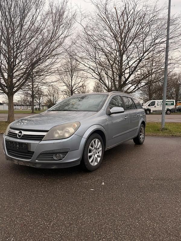Gebraucht Opel Astra 102 PS (75 kW) 2007 Grau Kombi
