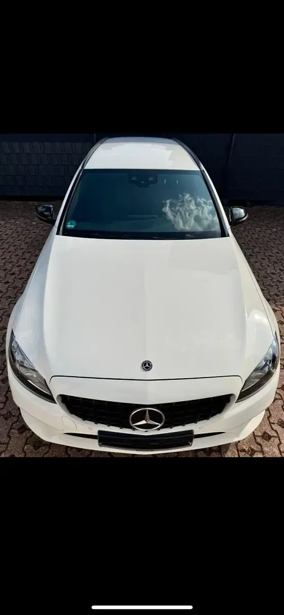 Gebraucht Mercedes C300 258 PS (189 kW) 2018 Weiß Kombi