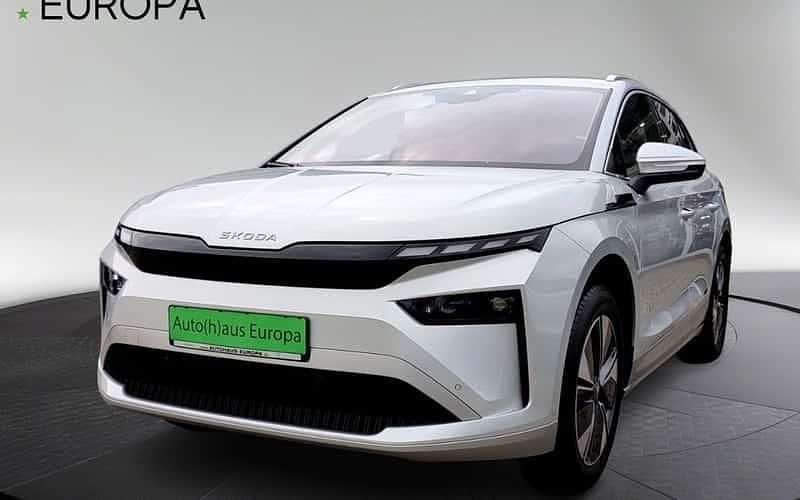 Brillantsilber metallic Neu 2025 Skoda Enyaq iV Loft SUV | 49.700 € (Superpreis) - Bild 1/4