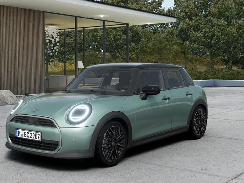 Second-hand Mini Cooper 114 kW (156 CP) 2025 Verde Hatchback