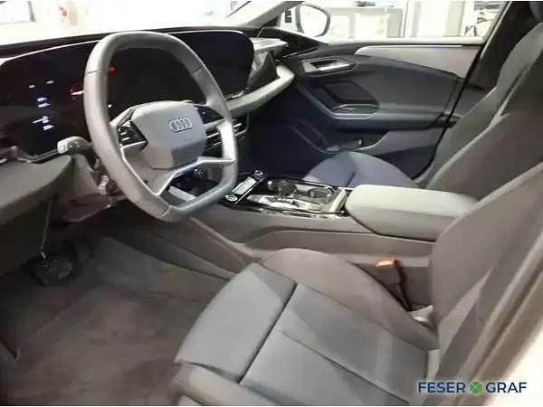 Gebraucht Audi e-tron Ambiente 210 kW (286 PS) 2025 Gletscherweiß SUV