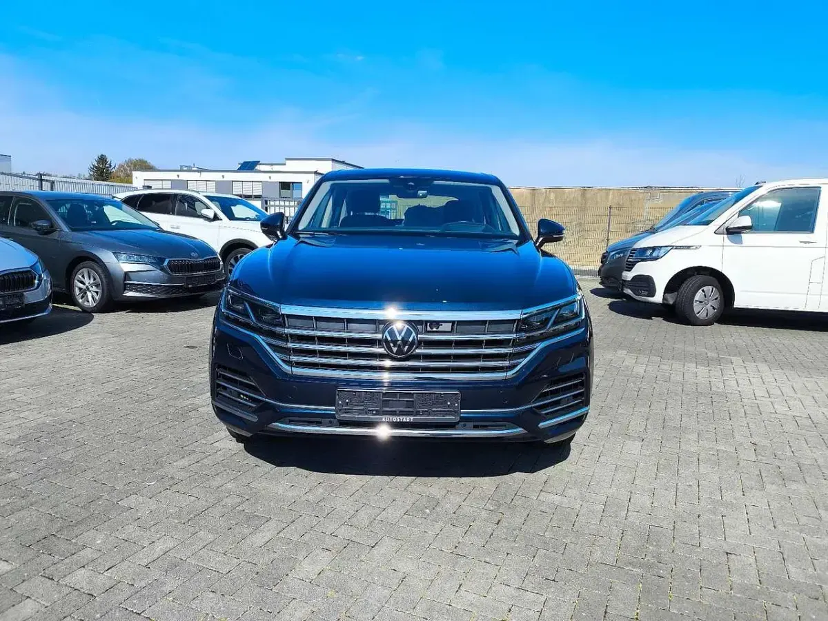 Gebraucht VW Touareg Elegance 340 PS (250 kW) 2022 Blau SUV