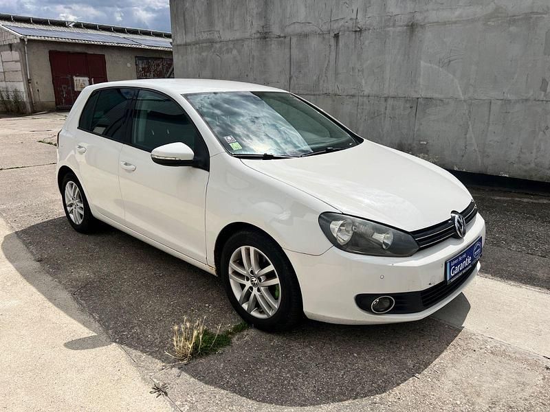 Weiß Gebraucht 2011 VW Golf VI Highline Limousine | 6.499 € (Fairer Preis) - Bild 1/4