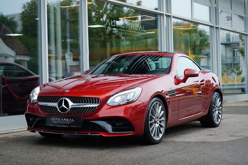 Gebraucht 2017 Mercedes SLC200 AMG line Cabrio | 29.990 € (Teuer) - Bild 1/4