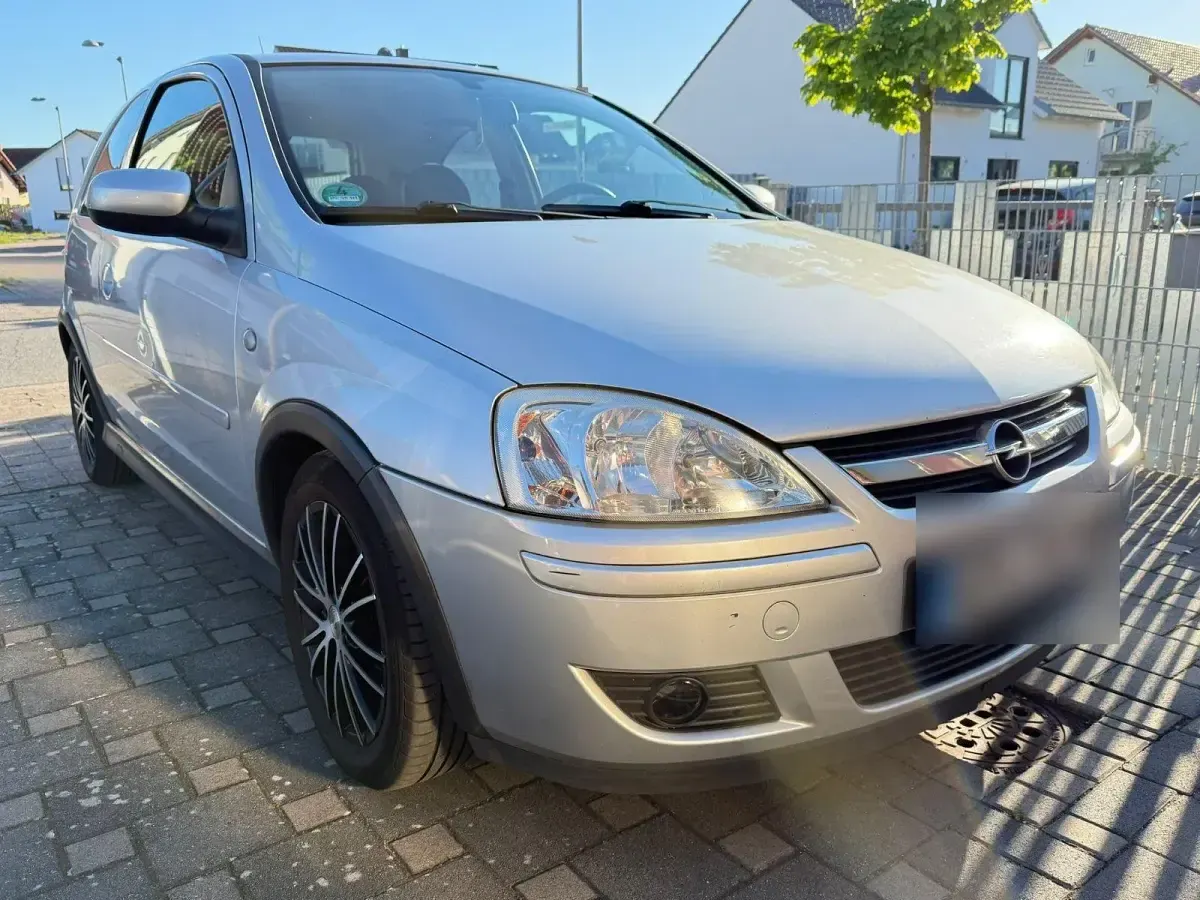 Gebraucht Opel Corsa 80 PS (58 kW) 2006 Silber Kleinwagen