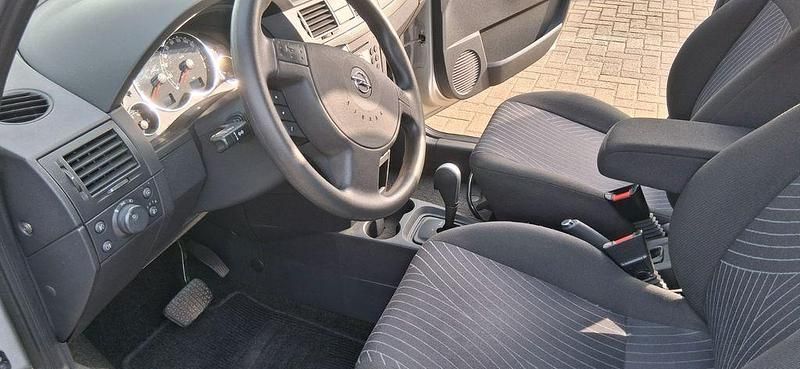 Gebraucht Opel Meriva 105 PS (77 kW) 2006 Silber Van / Kleinbus