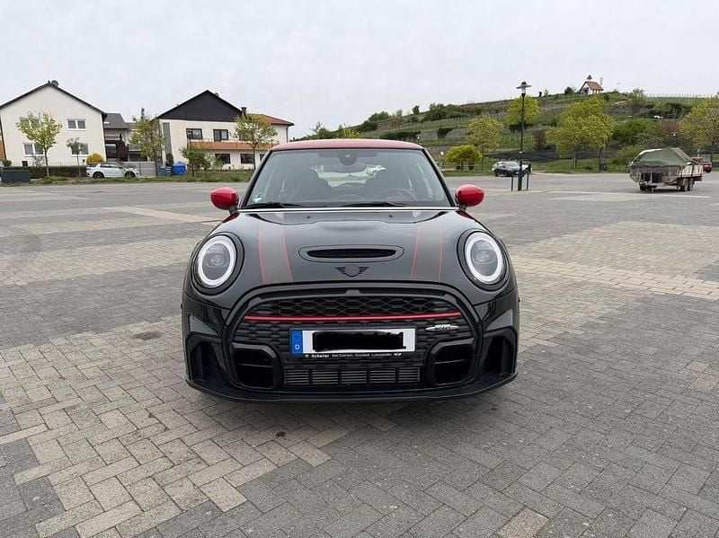 Gebraucht Mini John Cooper Works 231 PS (169 kW) 2023 Grün Kleinwagen