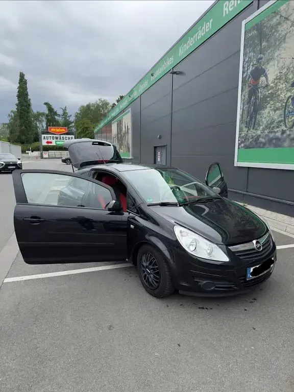 Usado Opel Corsa Catch Me 90 HP (66 kW) 2007 Preto Citadino