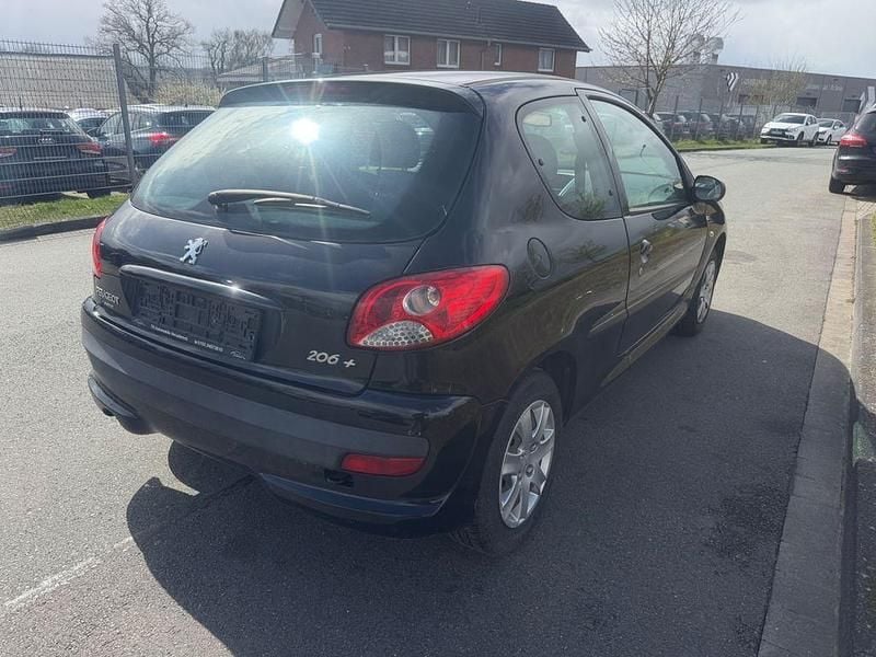 Gebraucht Peugeot 206+ Basis 75 PS (55 kW) 2010 Schwarz Kleinwagen