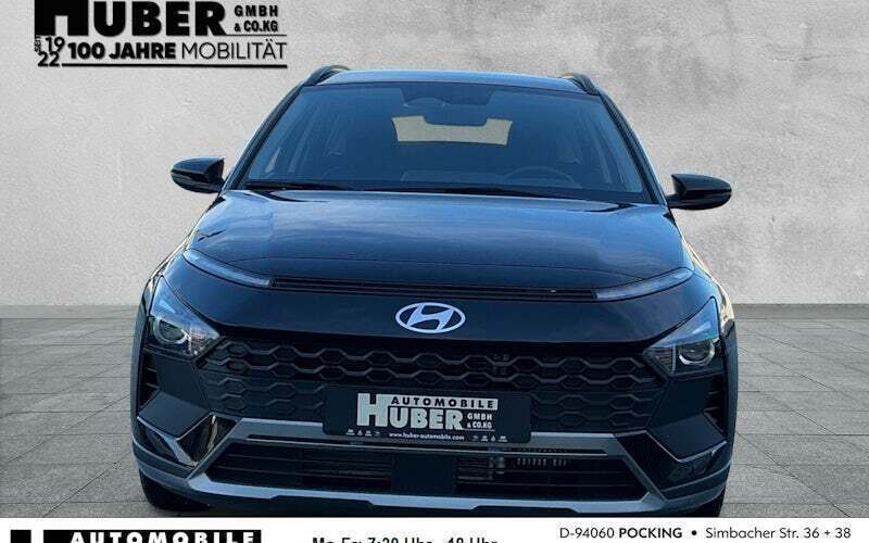 Schwarz Neu 2024 Hyundai Bayon Select SUV | 20.990 € (Guter Preis) - Bild 1/4