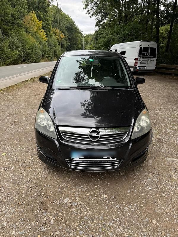 Schwarz Gebraucht 2008 Opel Zafira Van / Kleinbus | 2.500 € (Fairer Preis) - Bild 1/4