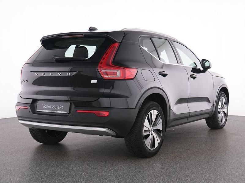 Gebraucht Volvo XC40 211 PS (155 kW) 2022 Schwarz onyx black / metallic SUV