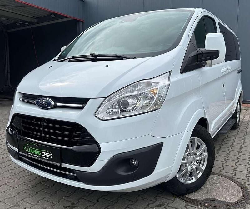 Frostweiß Gebraucht 2017 Ford Transit Tourneo Van / Kleinbus | 20.200 € (Superpreis) - Bild 1/4