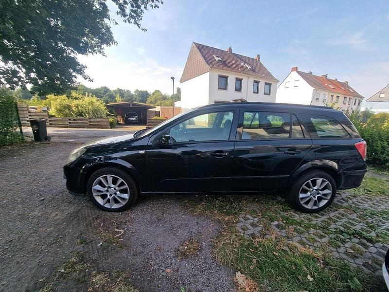 Gebraucht Opel Astra 90 PS (66 kW) 2006 Schwarz Kombi