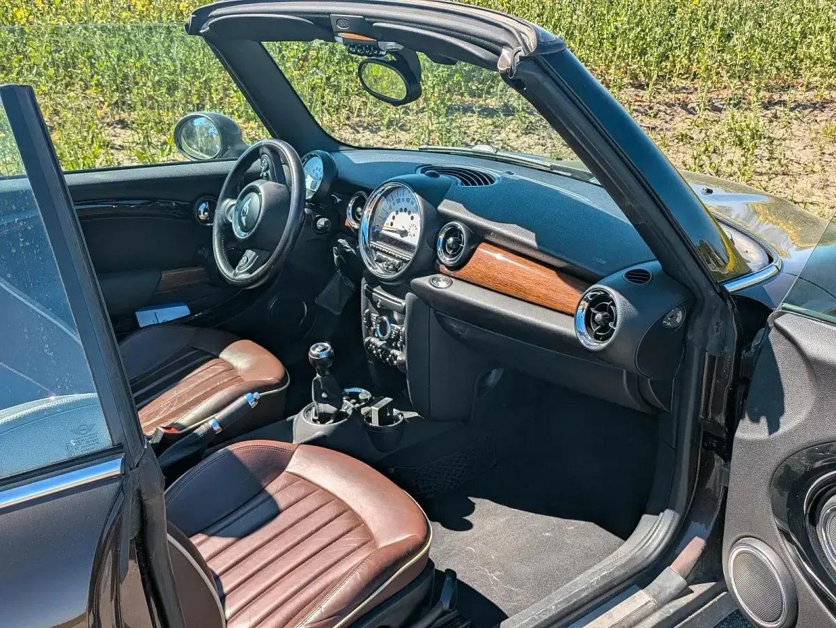 Gebraucht Mini Cooper Cabriolet 122 PS (89 kW) 2012 Braun Cabrio
