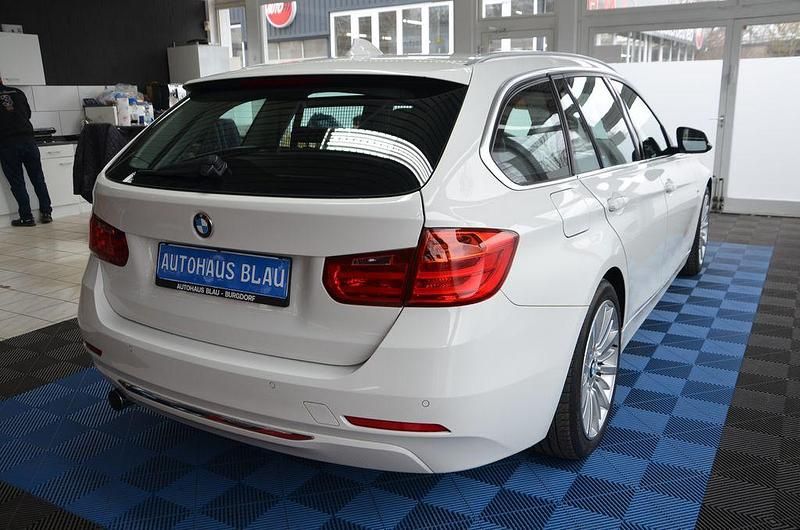Gebraucht BMW 320 Luxury Line 184 PS (135 kW) 2013 Weiß Kombi